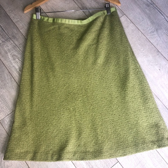 INC size 12 green skirt - Picture 6 of 6